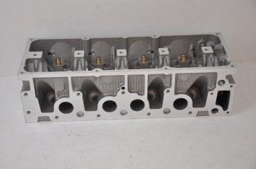 Silindir Kapağı 1.4-1.6 8 Valf Clio-Megane