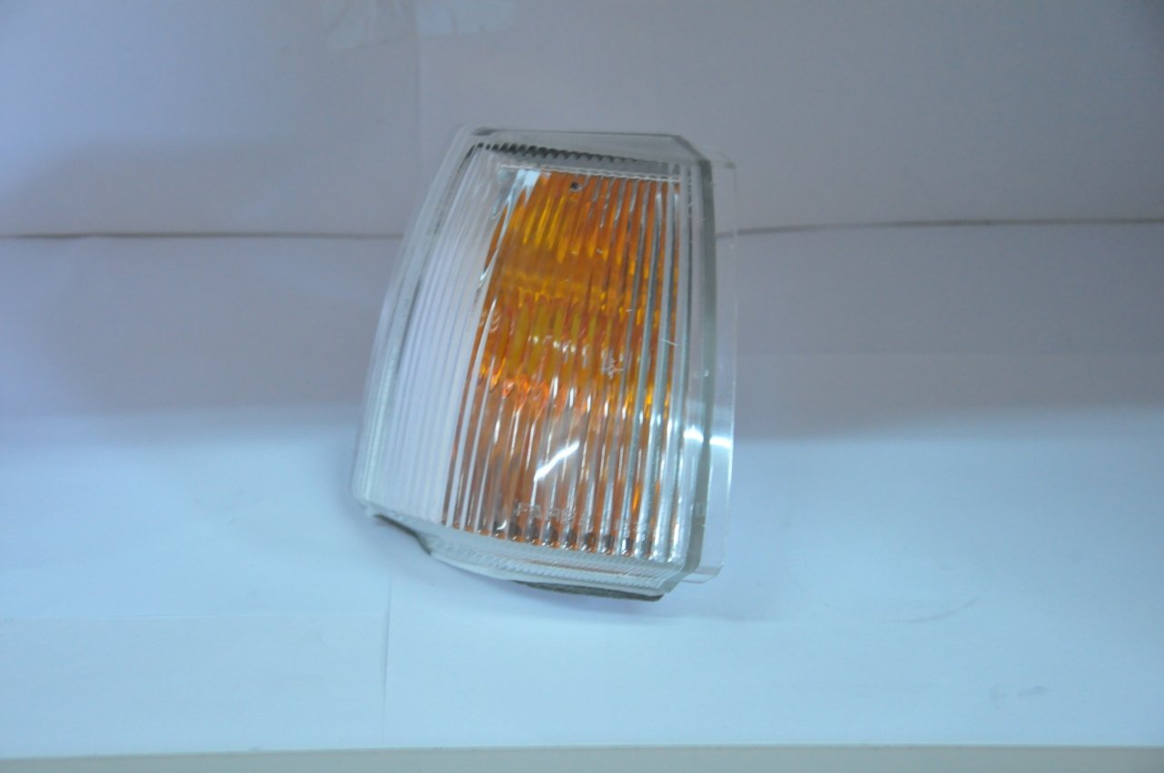 Sinyal Lambası Ön Sağ R9 1997-2000 Arası