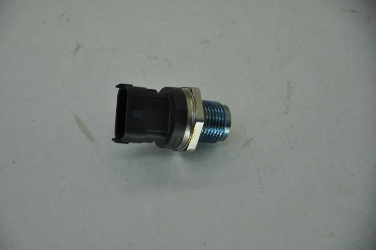 Yakıt Basınç Sensörü 1.3 Linea-Grande Punto-Doblo-2005 Sonrası