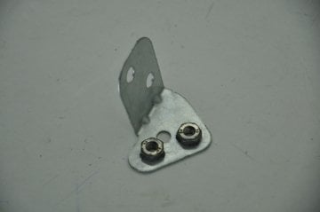 Çamurluk Bağlantı Breketi Ön Sol Doblo 2010 Sonrası (Ön Tarafa Gelen)