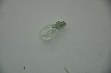 Gündüz Far Ampulu 21 W (Çiftli)