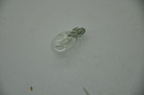 Gündüz Far Ampulu 21 W (Çiftli)