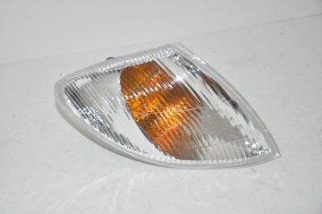 Sinyal Lambası Ön Sağ Megane 1995-2002 Arası