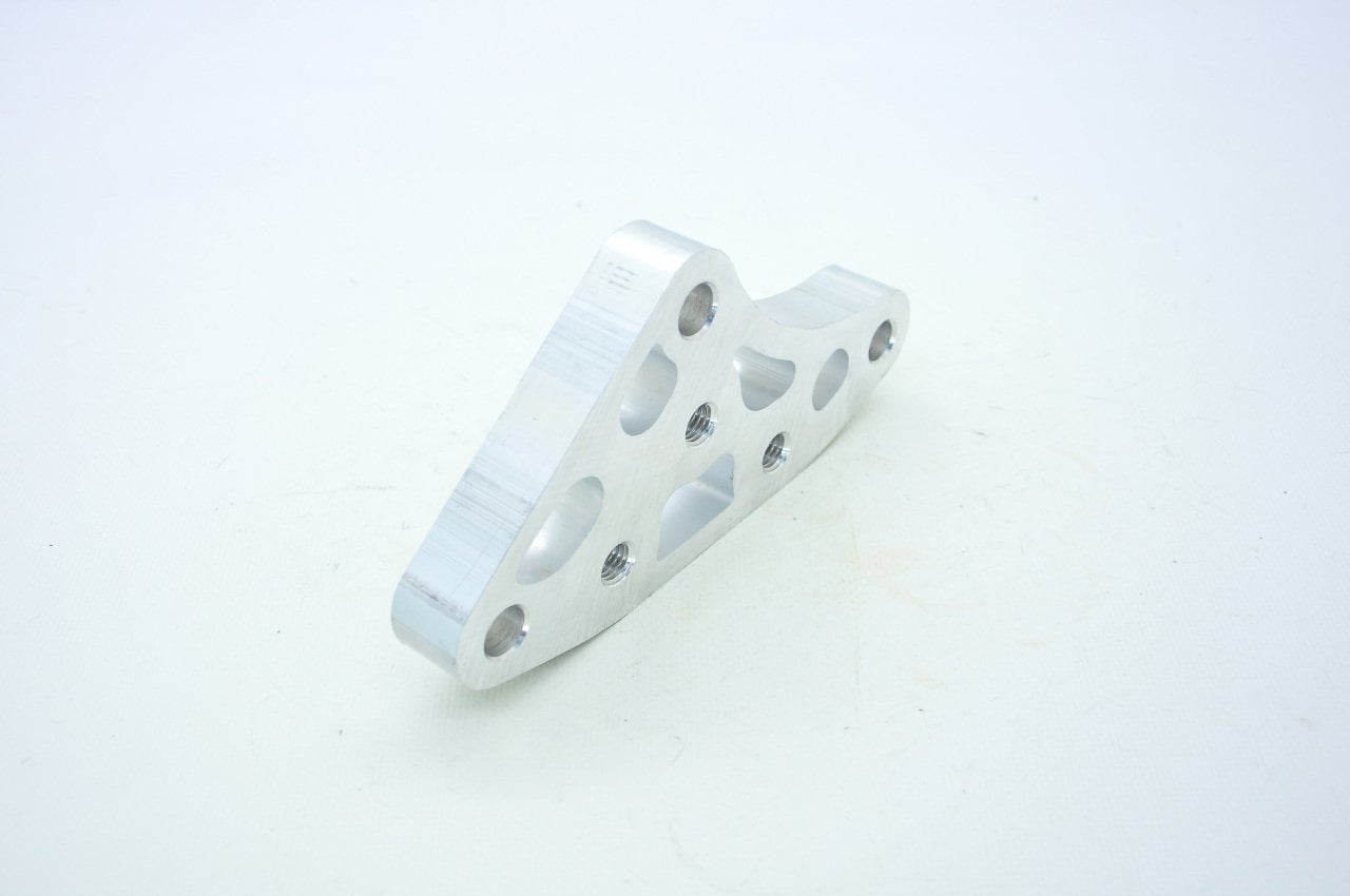 Motor Kulak Suportu Sol 1.6 Jtd Linea-Doblo 2010 Sonrası