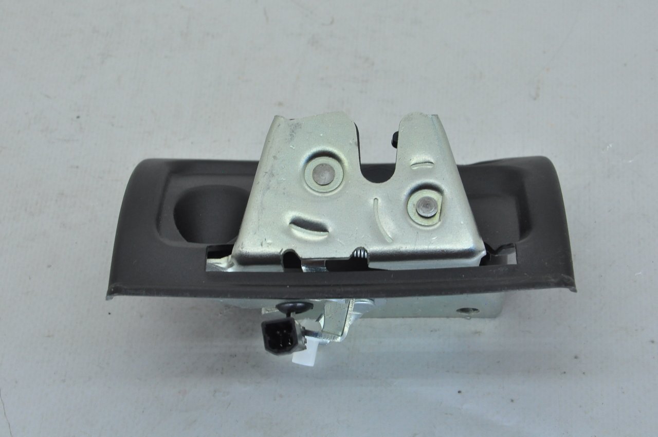 Bagaj Kilit Mekanizması Doblo 2001-2010 Arası (Tek Kapı)