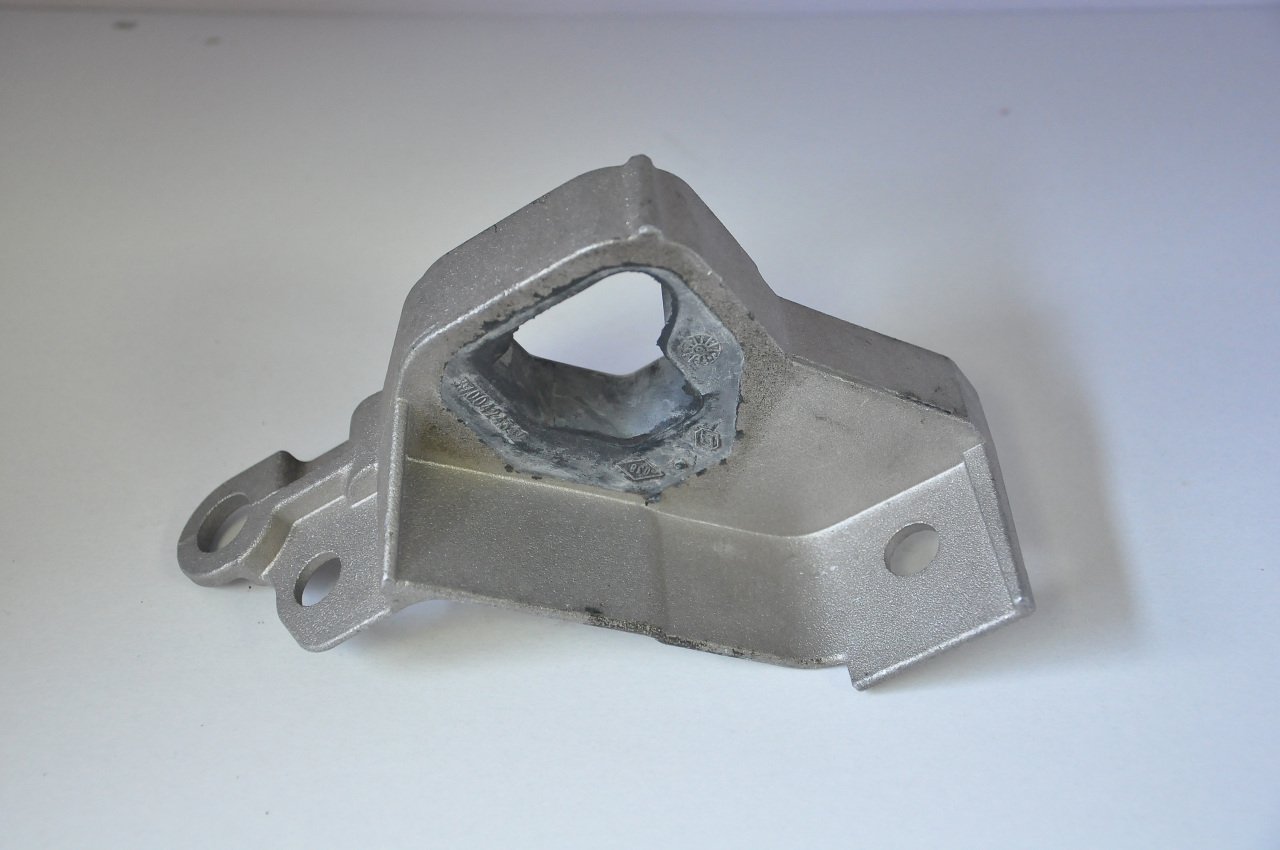 Eksoz Takozu Clio 1998-2008 Arası