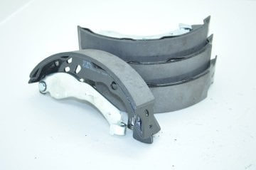 Fren Balatası Papuçlu Tk.Arka Clio IV Hb-Clio Symbol 2013 Sonrası-Dacıa Sandero I-II-Logan