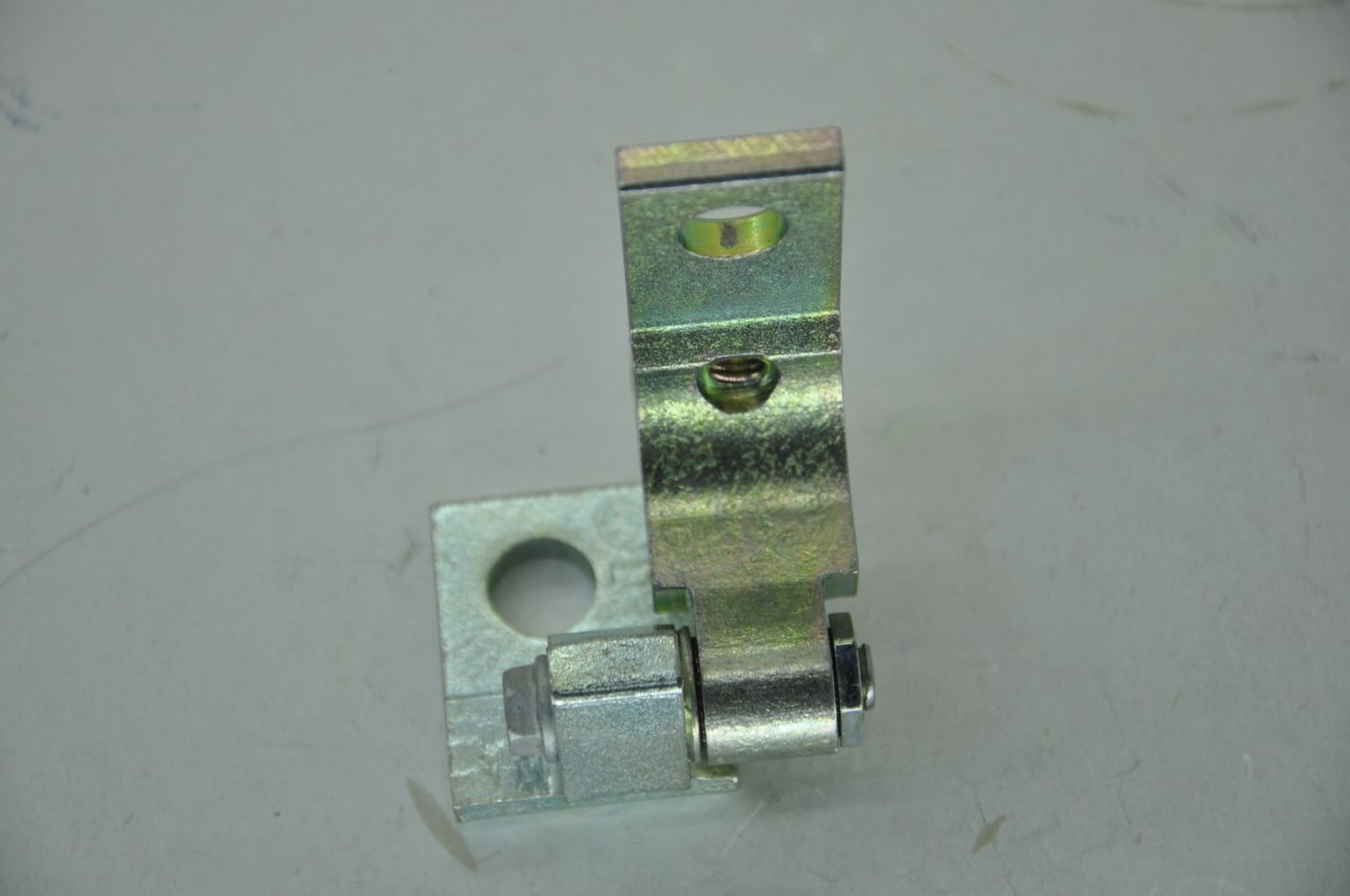 Kapı Menteşesi Ön Alt Sağ Grande Punto