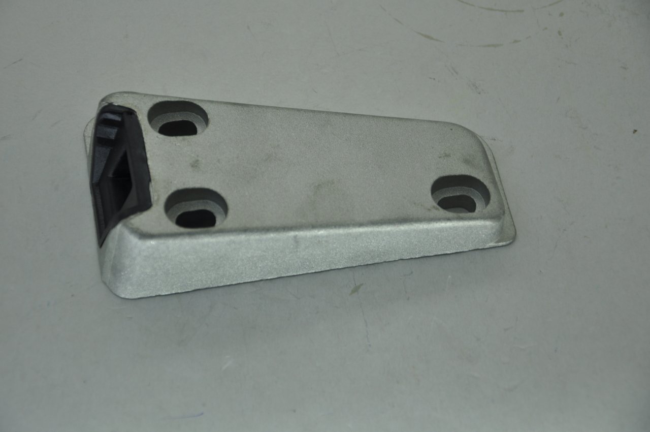 Bagaj Kapak Kilit Tel Üst Yuvası Sol Ducato 1998-2006 Arası