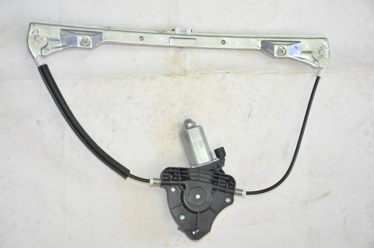 Cam Krikosu Ön Sol Clio 1998-2008 Arası (Elektirikli)