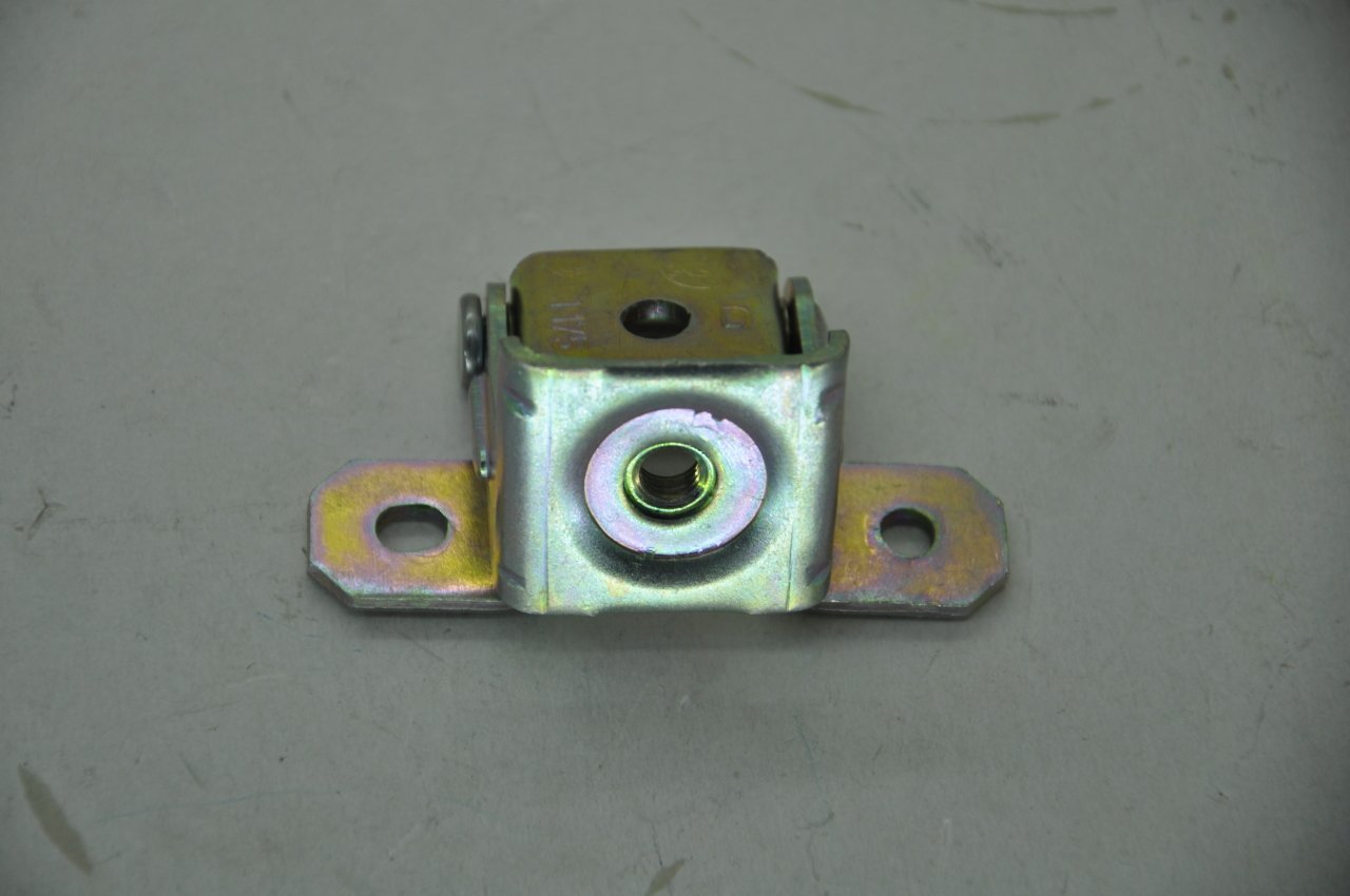 Bagaj Kapak Menteşesi Sağ Fiorino-Doblo (Tek Kapı)