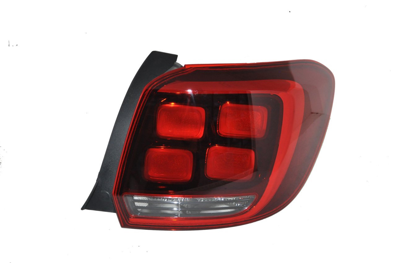 Stop Lambası Sağ Dacıa Sandero 2017 Sonrası