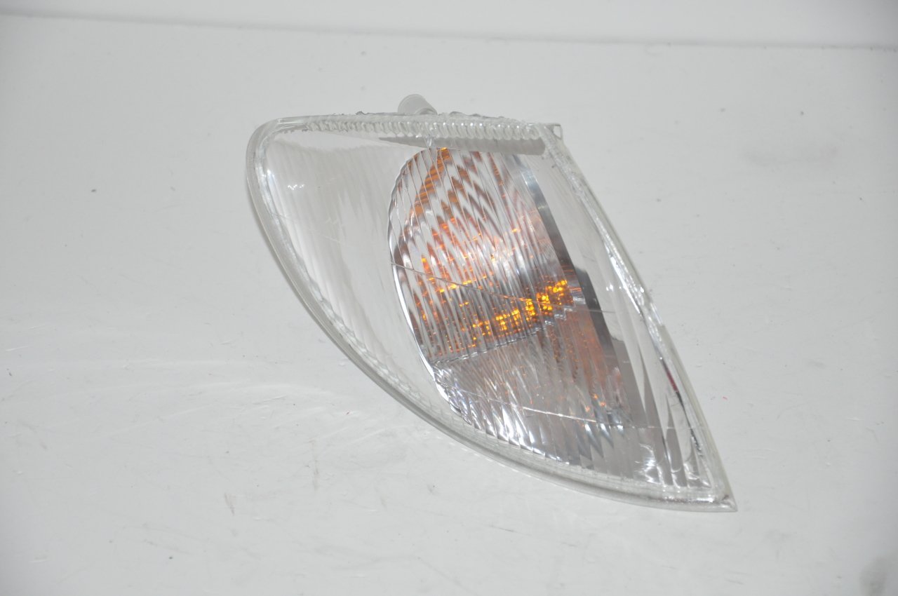 Sinyal Lambası Ön Sağ Megane 1995-2002 Arası