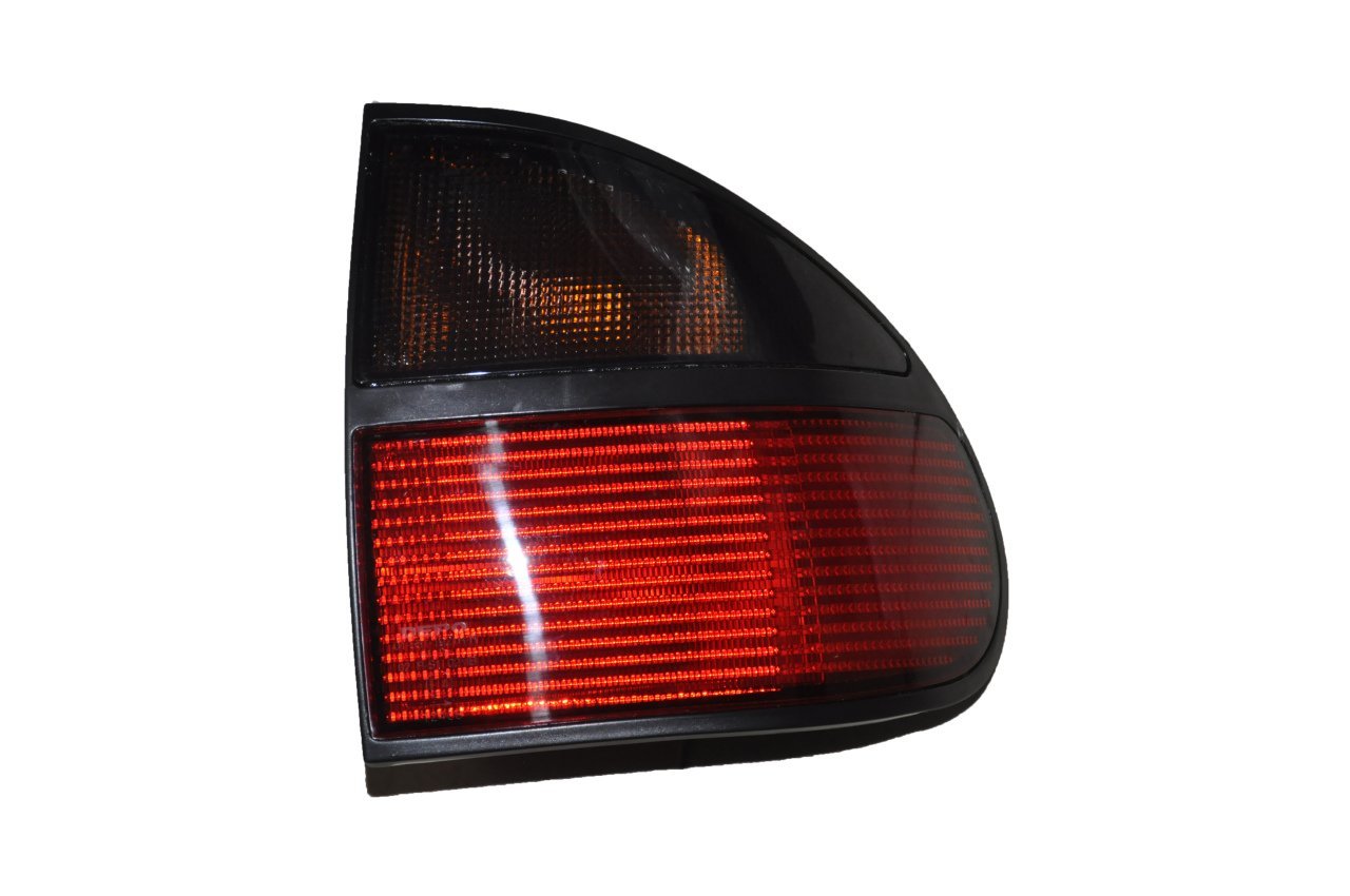 Stop Lambası Dış Sağ Laguna 1995-1998 Arası