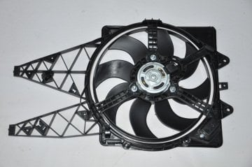 Fan Motoru 1.3-1.4 Grande Punto 2006-2010 Arası (3 Fişli)