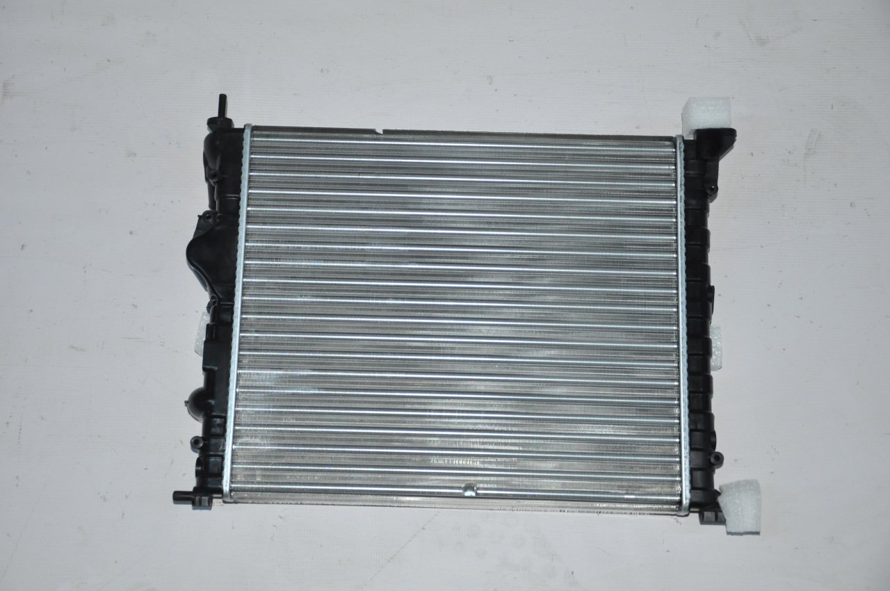 Radyatör Su 1.4 Clio-Kango-1.6 8 Valf Megane I (Klimasız Müşürsüz)