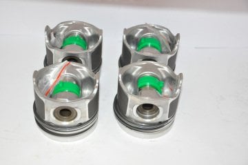 Motor Piston+Segman Tk.Std 1.9 Tdi Trafic-Megane-Laguna