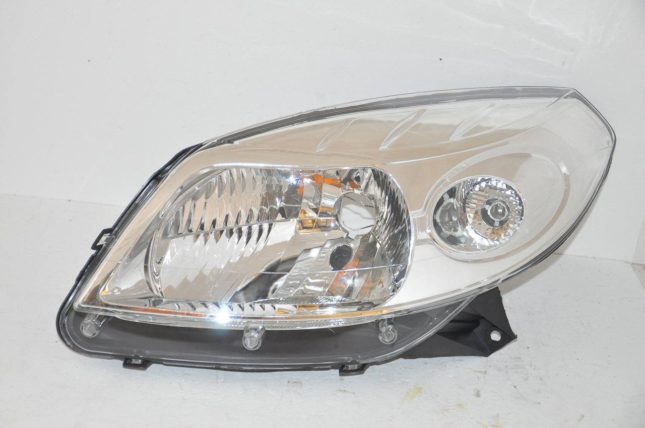 Far Sol Dacıa Sandero 2008-2013 Arası