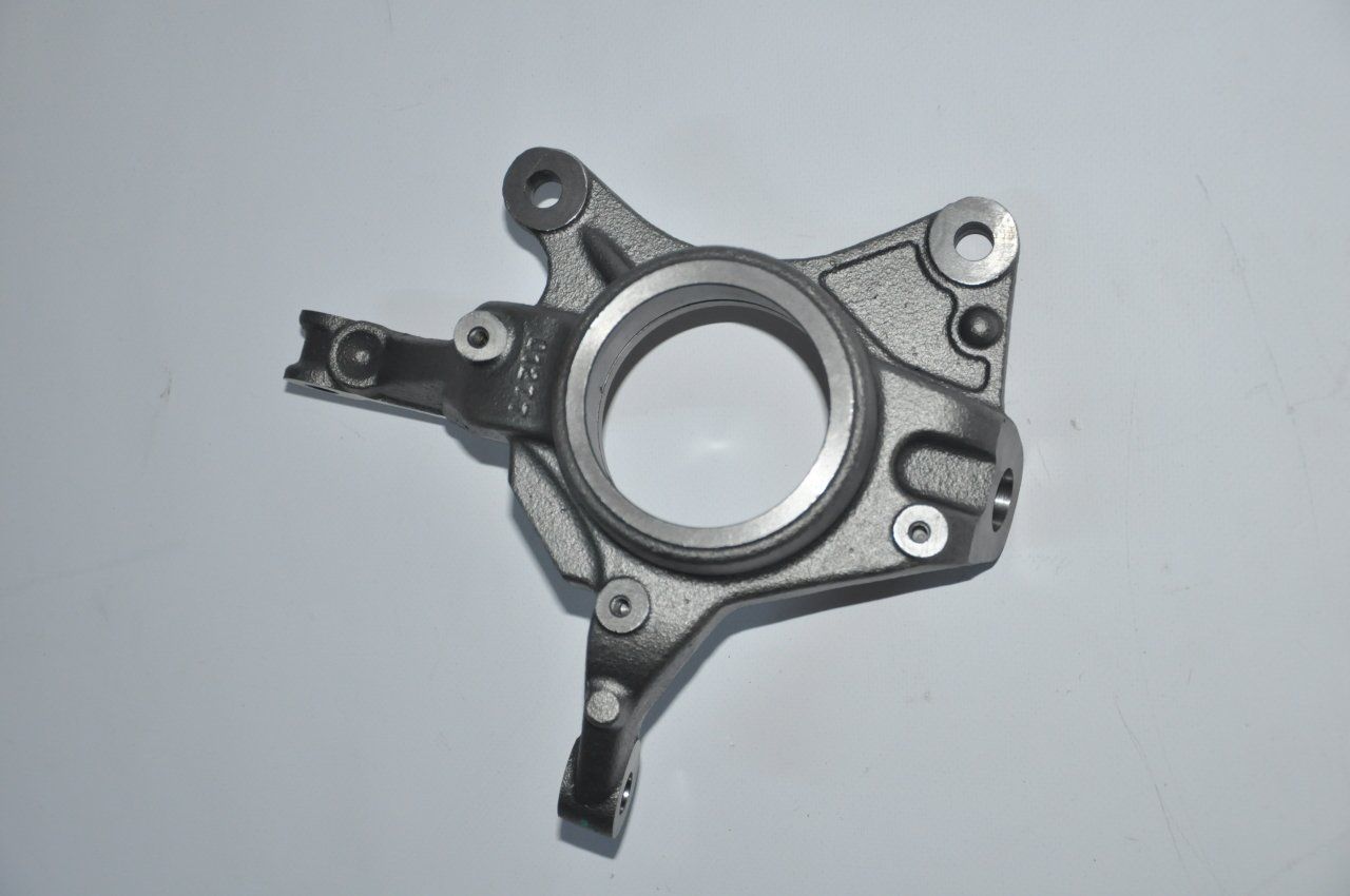 Aks Taşıyıcı Ön Sağ Dacia Duster 4X2