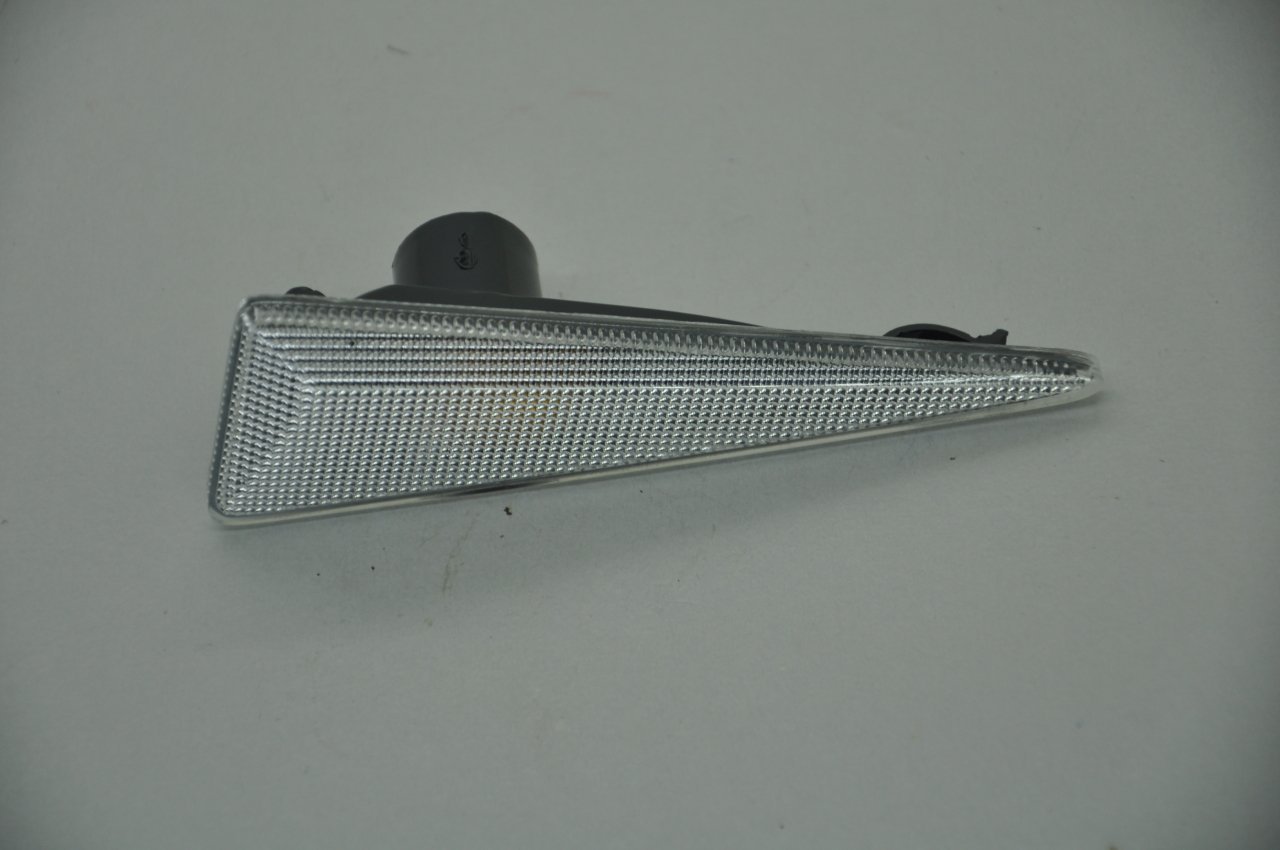 Çamurluk Sinyali Ön Sağ Megane II