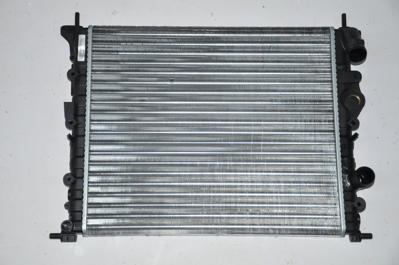 Radyatör Su 1.4 Clio-Kango-1.6 8 Valf Megane I (Klimasız Müşürlü)