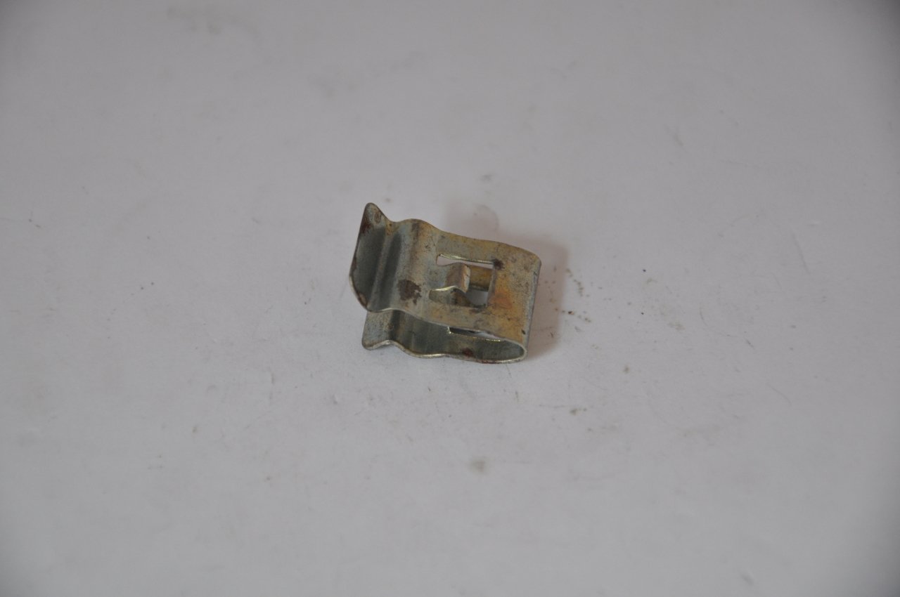 Motor Kaput Dayama Demiri Saç Sekmanı R9-R11