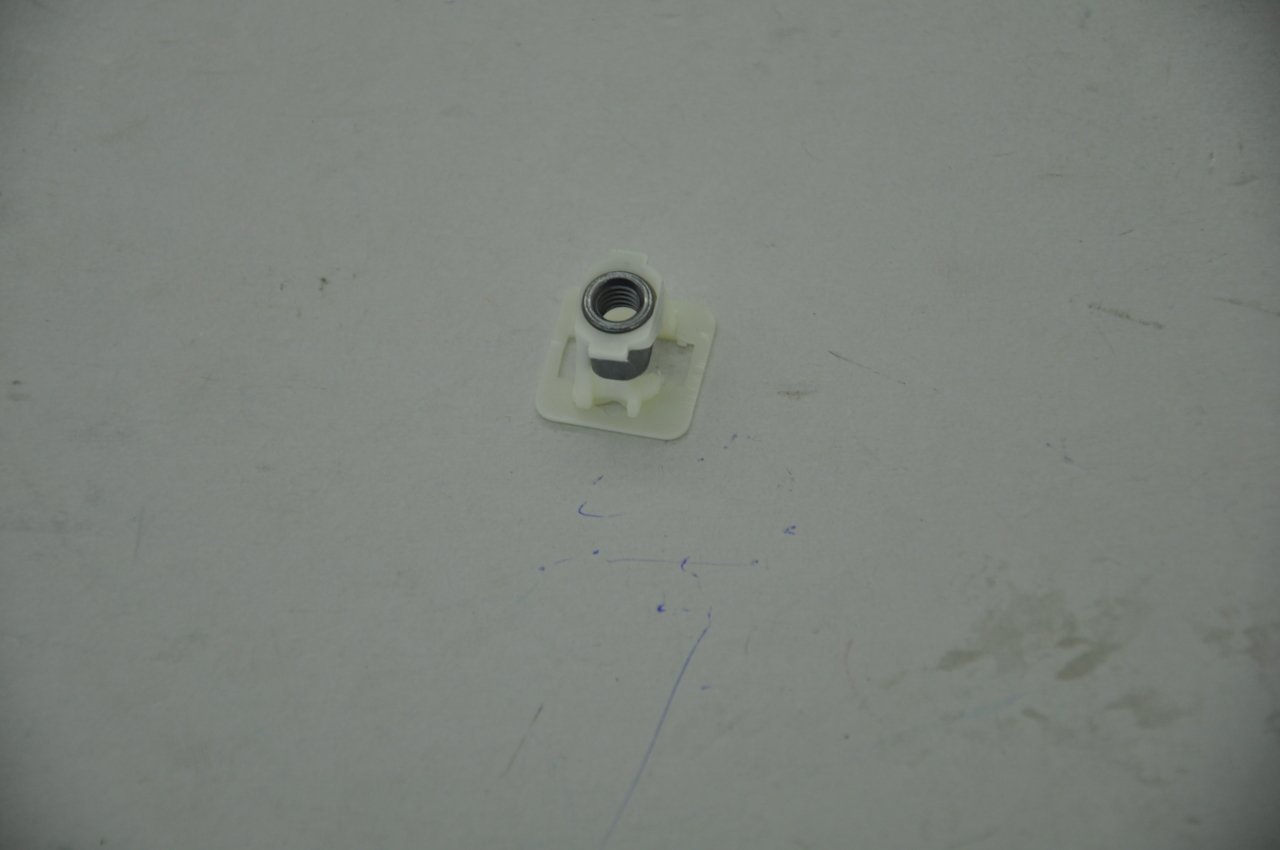 Far Bağlantı Somunu Megane 1995-2002 Arası (Beyaz)