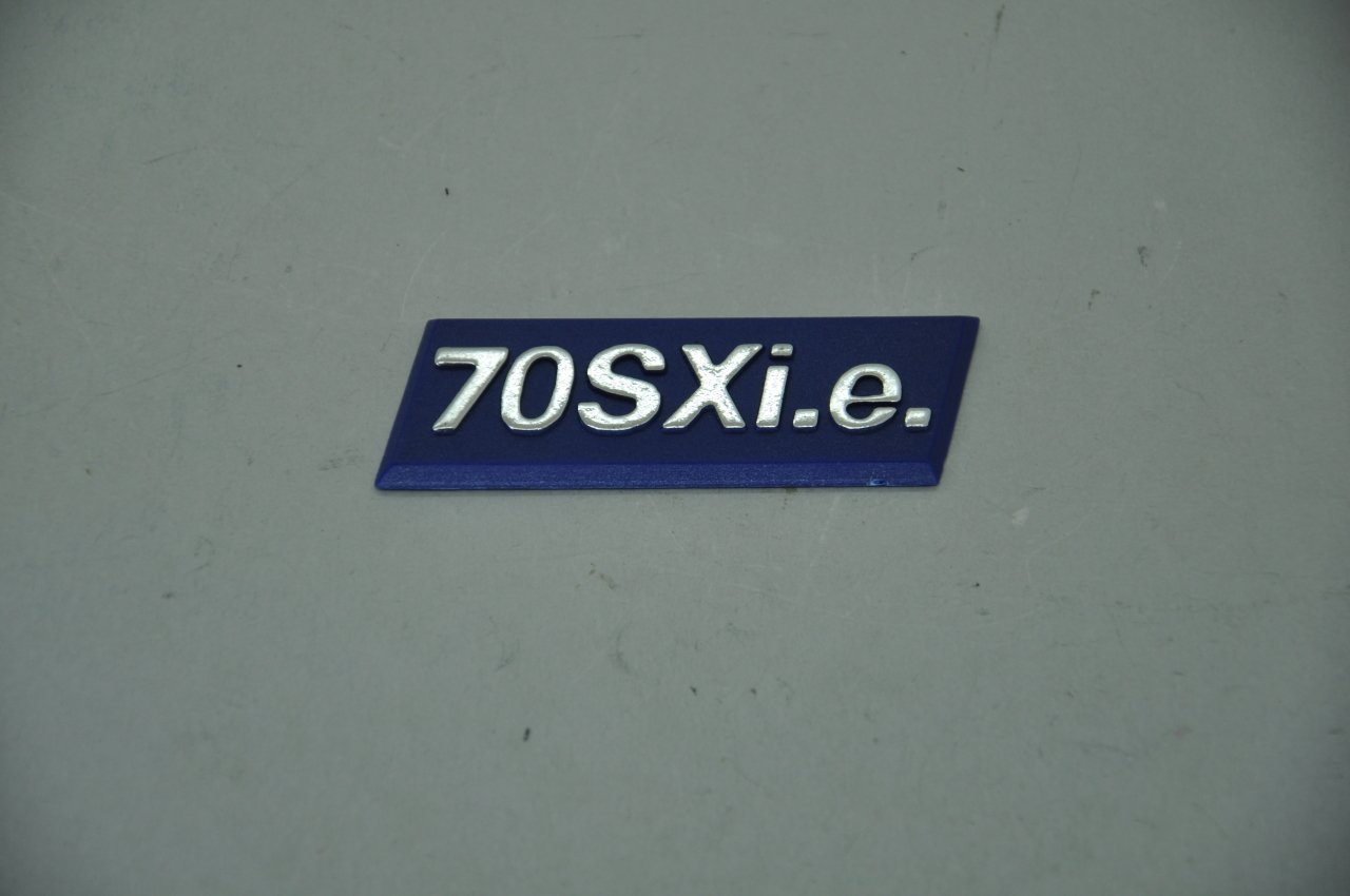 70 Sx İe Ön Çamurluk Yazısı Uno