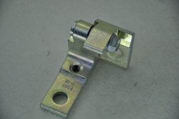 Kapı Menteşesi Alt Sağ Linea-Grande Punto (Ön Arka Kapı) Fiorino-Doblo 2010 Sonrası (Ön Kapı)