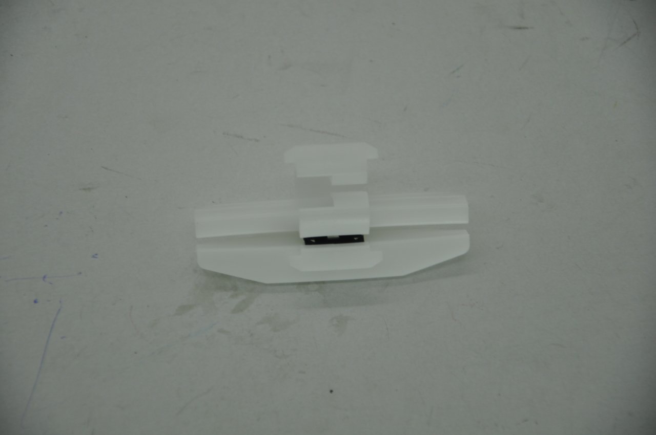 Ön Cam Direk İç Bakalit Klipsi Megane 1995-2002 Arası