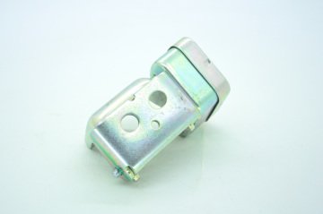 Kapı Menteşesi Alt Ön Sağ Megane II (Yeşil Boyalı)