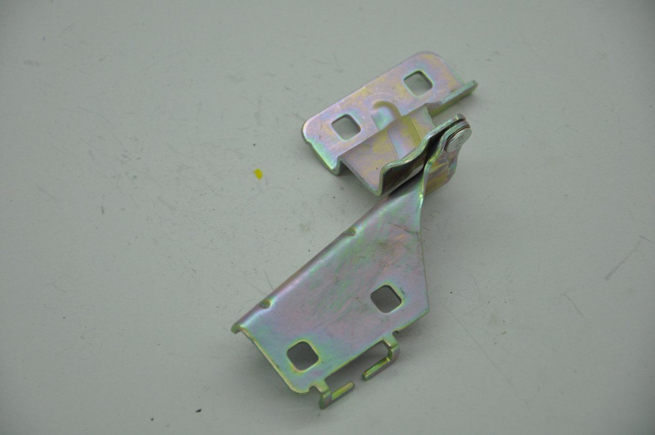 Motor Kaput Menteşesi Sağ Megane II