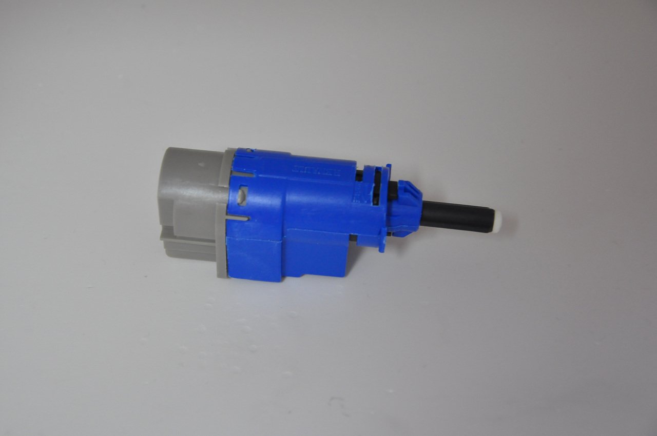 Debriyaj Pedal Müşürü Clio IV-Captur-Dacıa Dokker-Lodgy (2 Fişli)