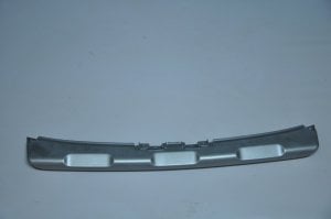 Tampon Ön Alt Orta Kapak Dacıa Sandero II-Stepway 2013 Sonrası (Siyah)