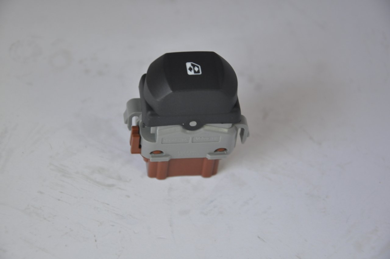 Cam Açma Anahtarı Ön Sağ Laguna II