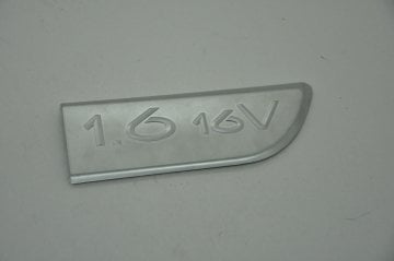Çamurluk Yazısı Ön Sağ Megane II (1.6 16 Valf Krom)