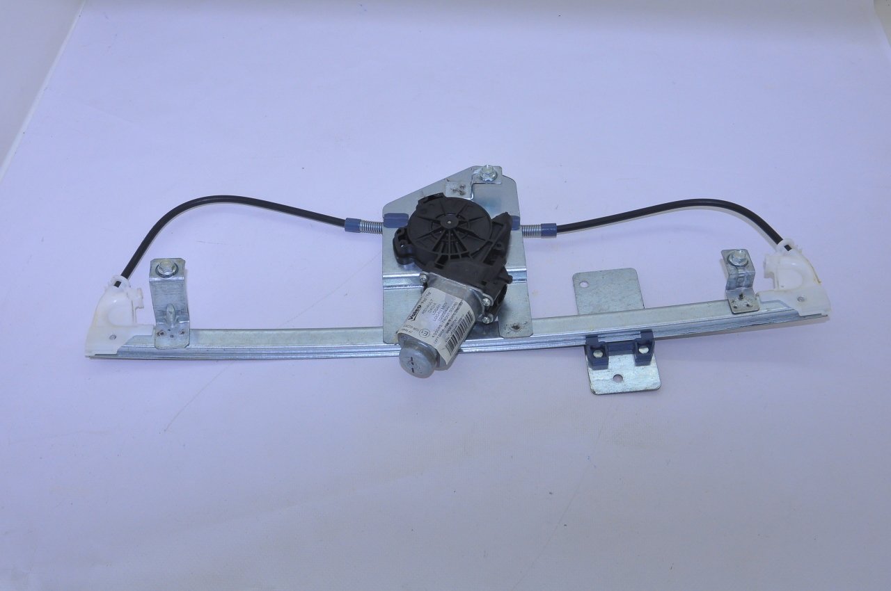 Cam Krikosu Ön Sol Dacıa Logan-Mcv (Elektirikli)