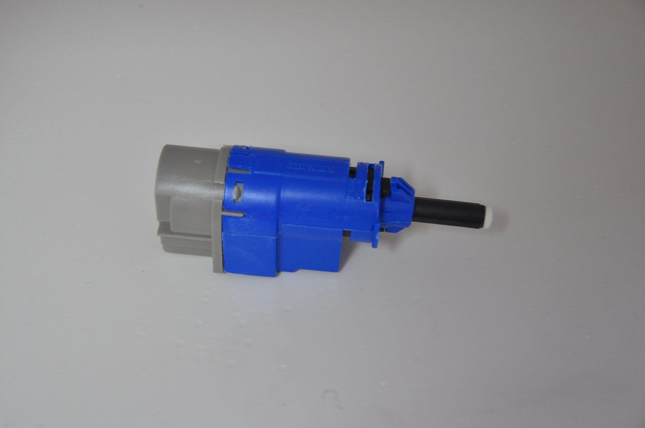 Debriyaj Pedal Müşürü Clio IV-Captur-Dacıa Dokker-Lodgy (2 Fişli)