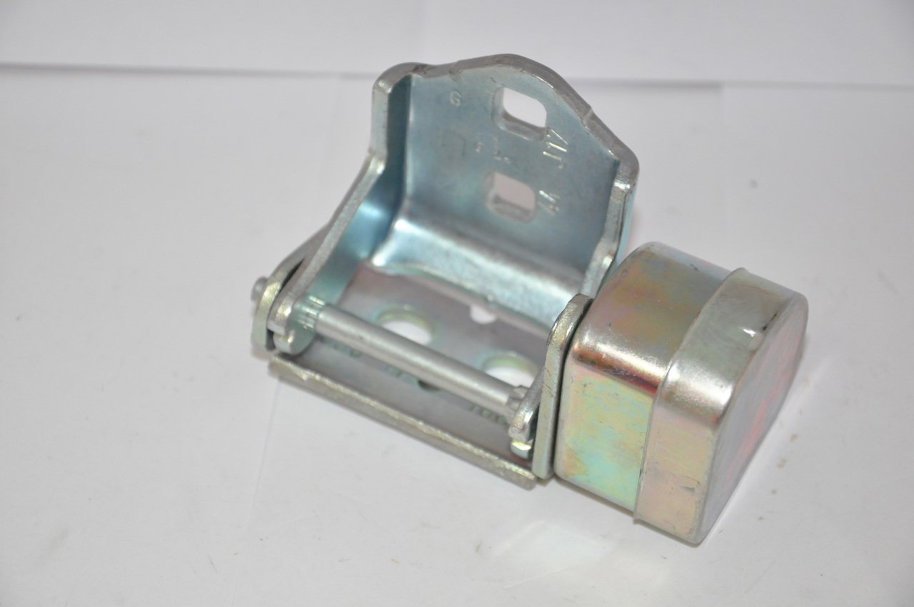 Kapı Menteşesi Alt Ön Sol Megane II (Siyah Boyalı)