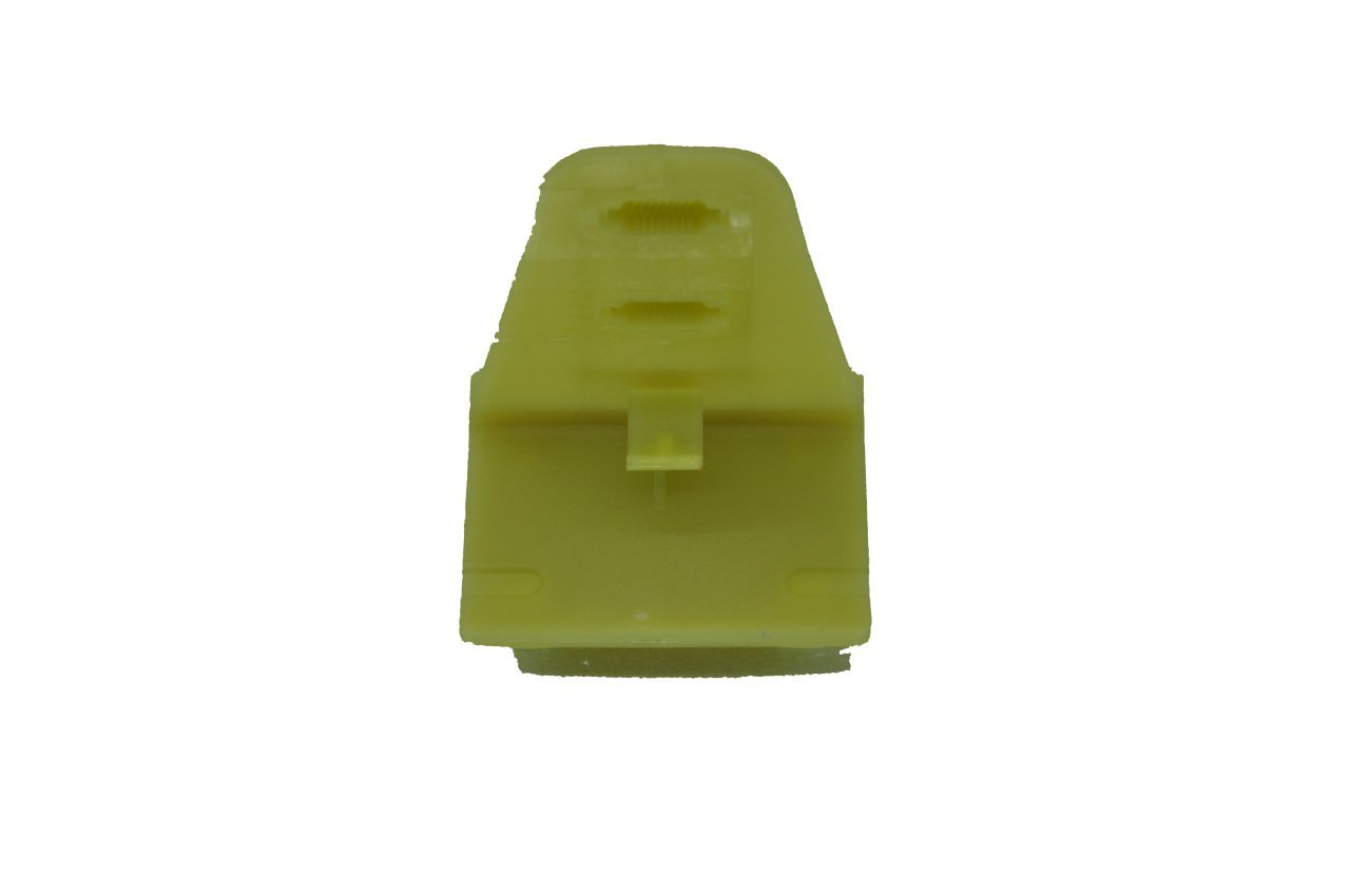 Kapı Döşeme Alt Bağlantı Plastiği Clio Symbol 1998-2008 Arası