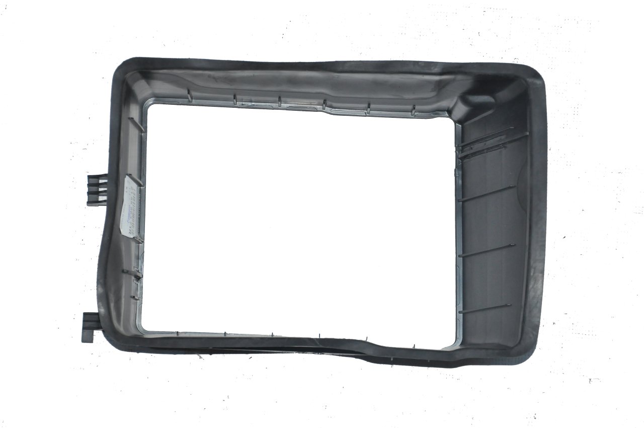 Radyatör Hava Yönlendirici Sağ Megane IV