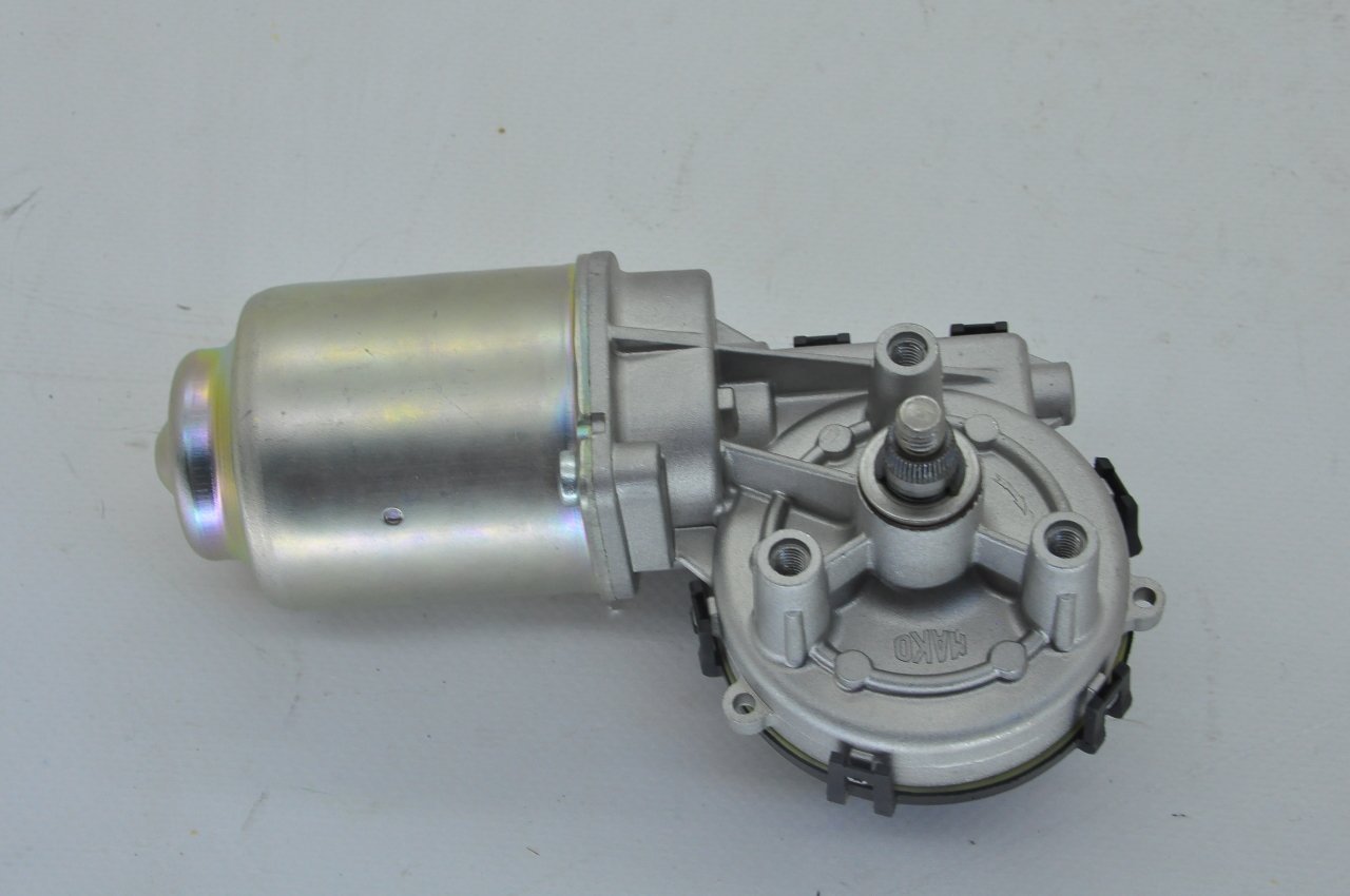 Silecek Motoru Ön Clio Symbol 2008-2012 Arası Thalıa-Hb