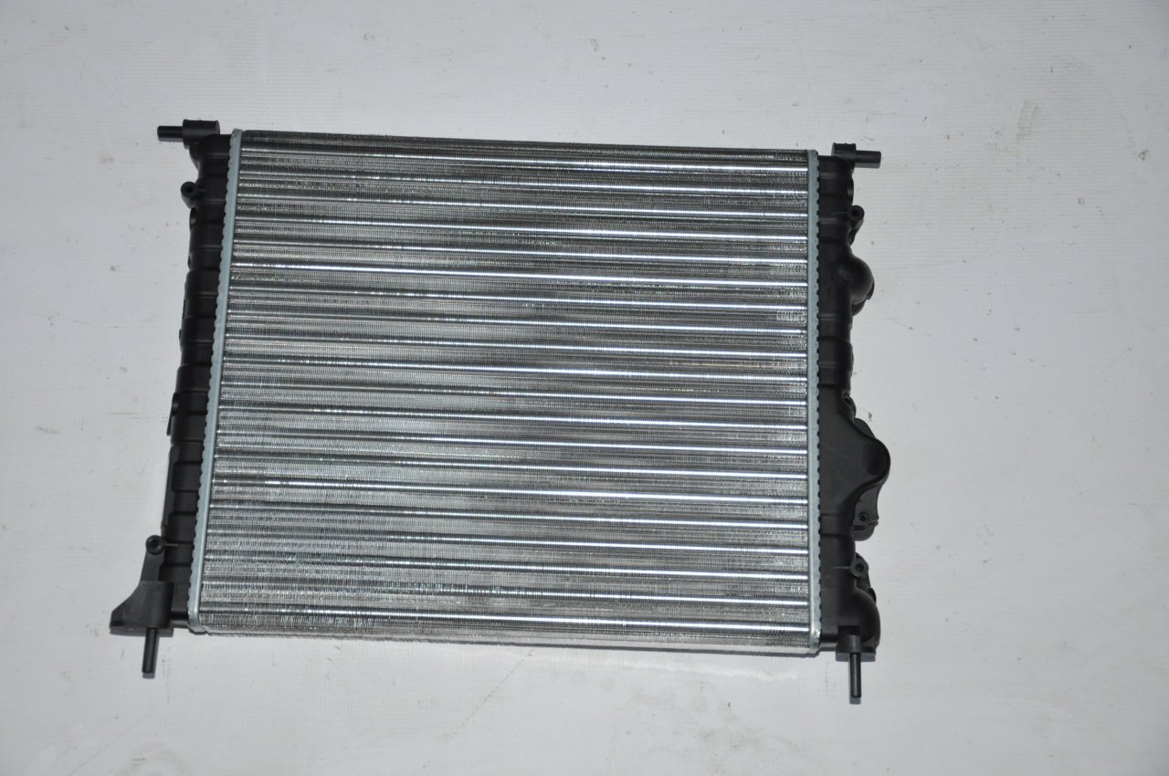 Radyatör Su 1.4 Clio-Kango-1.6 8 Valf Megane I (Klimasız Müşürlü)