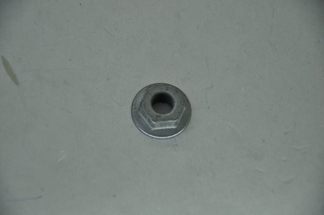 Eksantirik Mili Somunu 1.5 Clio-Kango-Megane II