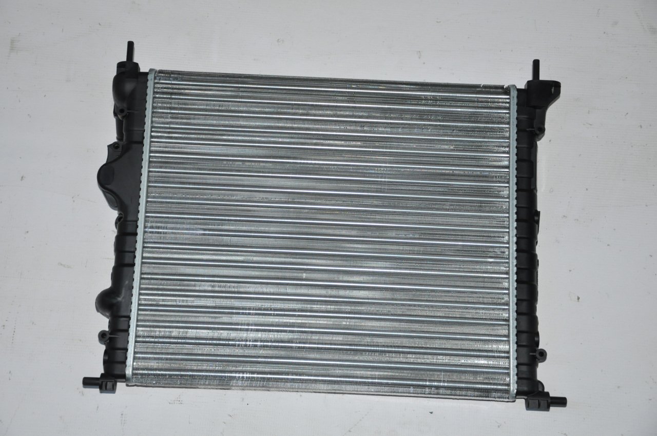 Radyatör Su 1.4 Clio-Kango-1.6 8 Valf Megane I (Klimasız Müşürsüz)