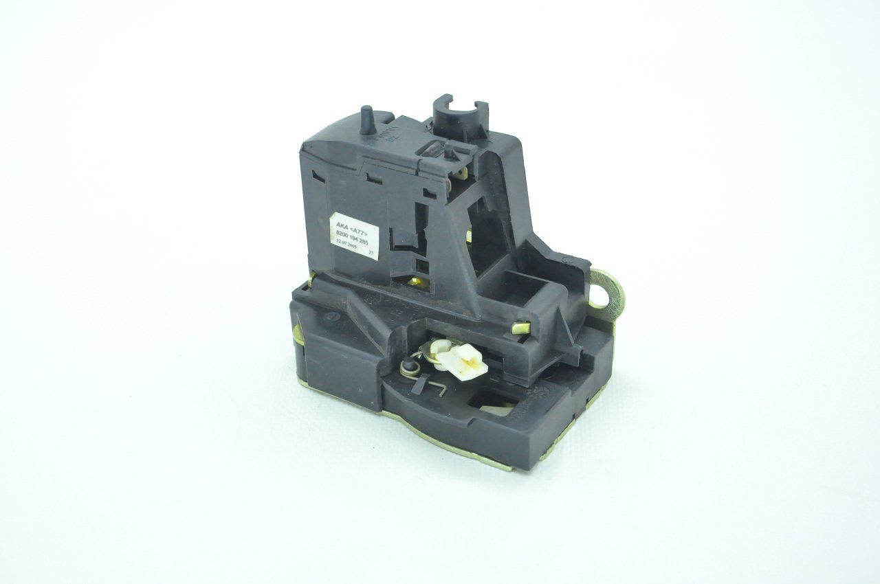 Kapı Kilidi Ön Sağ Megane 1995-2002 Arası (Sabit Motorlu Şifresiz Tip Tel Geçme Yeri Sekmanlı Tip)