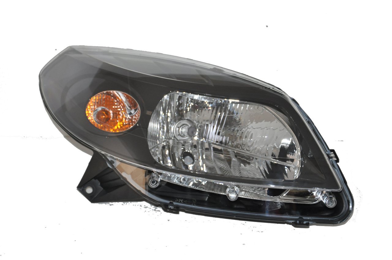 Far Sağ Dacıa Sandero (Siyah) 2008-2013 Arası