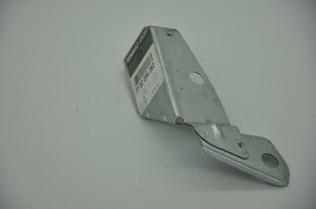 Çamurluk Uç Bağlantı Sacı Ön Sağ Clio 2001-2008 Arası