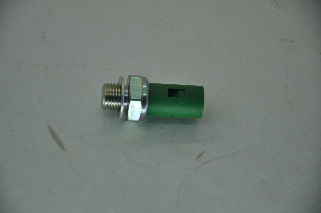 Yağ Müşürü 1.5 Clio-Kango-Megane II (Yeşil Soket)-2.5 16 Valf Master G9U