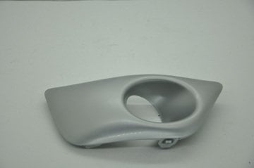 Sis Far Çerçevesi Sağ  (Sisli Tip) Dacıa Sandero II-Stepway 2013 Sonrası